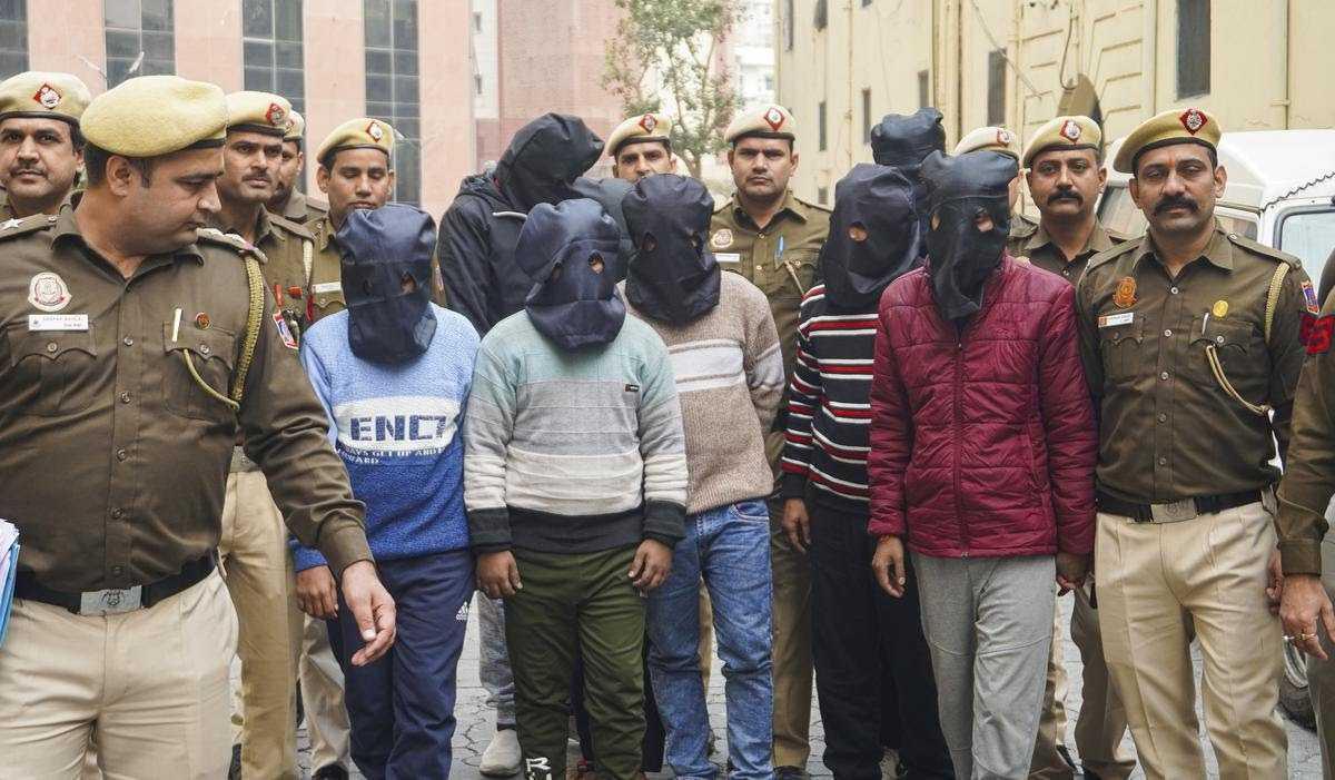 Delhi Police Arrest Gang Invol...